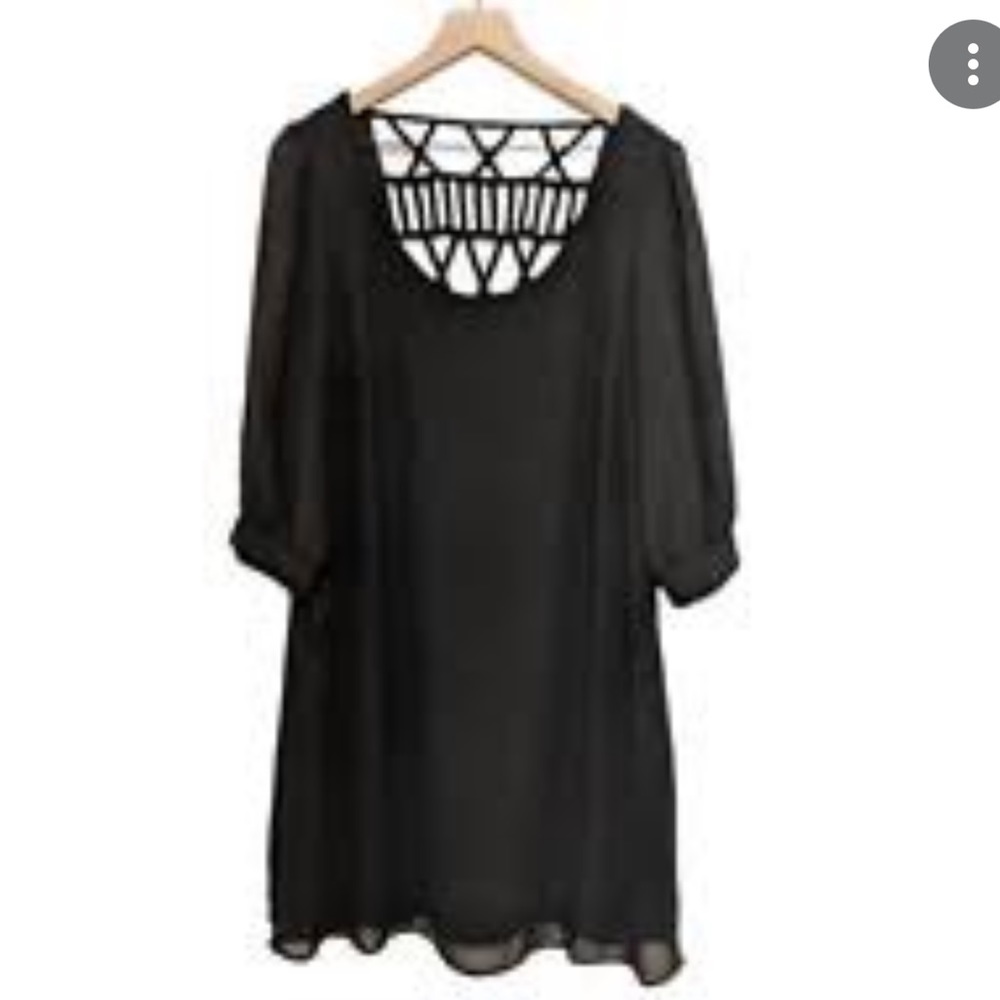 ❌SOLD❌Like NEW Want & Need Black Shift Dress w Sleeves and Lattice Back Accent - Picture 6 of 7